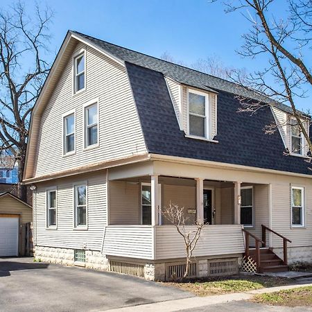 Spacious Home With In-Unit Laundry, Parking, 1Gb Wifi, & Patio Deck Rochester Exteriér fotografie